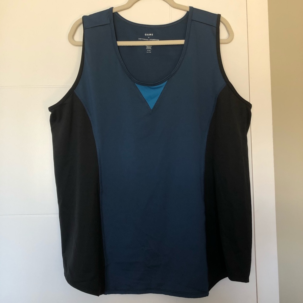 Sleeveless workout top